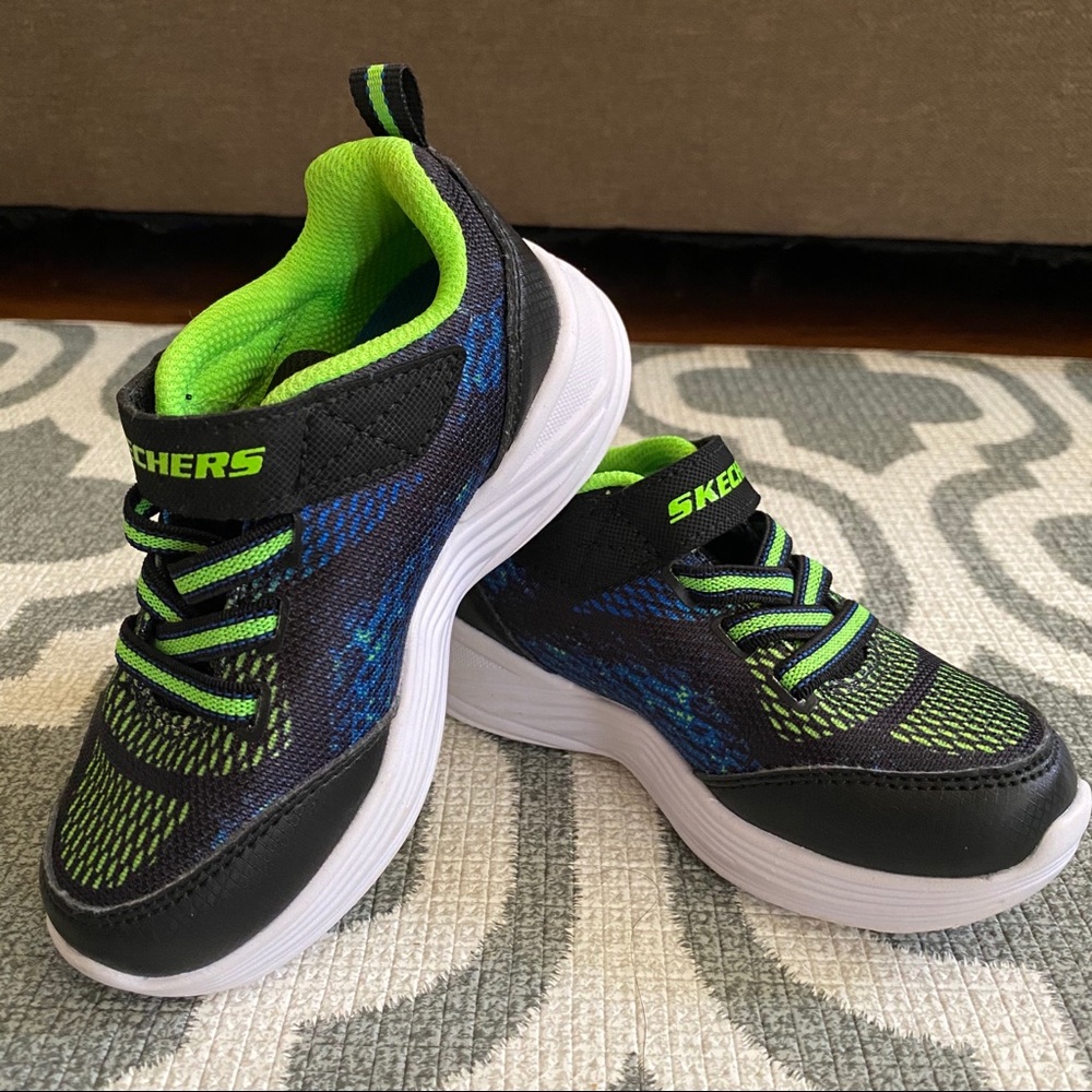 EUC SKECHERS Toddler S-Lights
